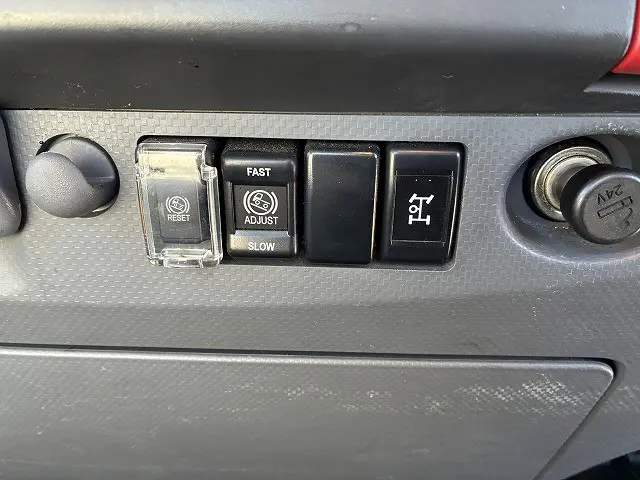 いすゞ エルフ SKG-NPR85YN(2WD)の写真37