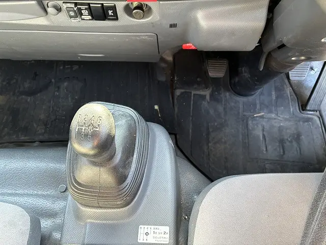 いすゞ エルフ SKG-NPR85YN(2WD)の写真39