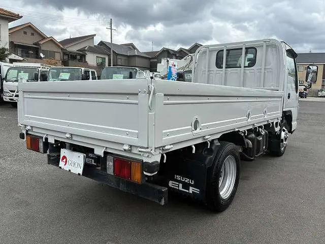 いすゞ エルフ BKG-NJR85A(2WD)の写真6