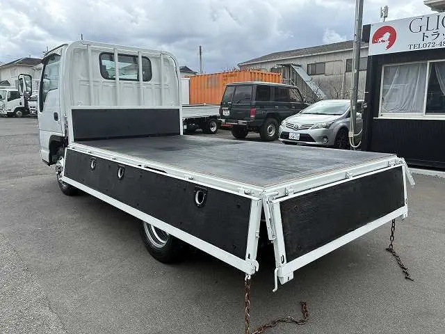 いすゞ エルフ BKG-NJR85A(2WD)の写真13