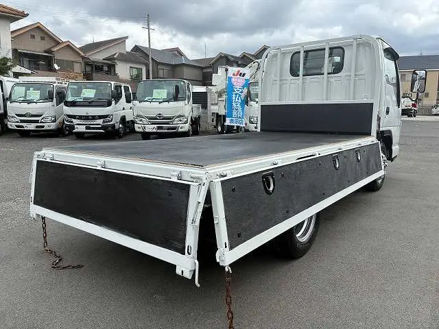 いすゞ エルフ BKG-NJR85A(2WD)の写真15