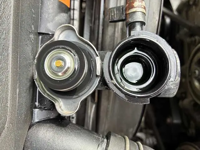 いすゞ エルフ BKG-NJR85A(2WD)の写真21