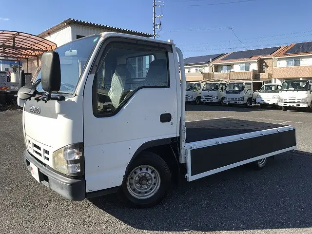 いすゞ エルフ KR-NHR69(2WD)の写真9