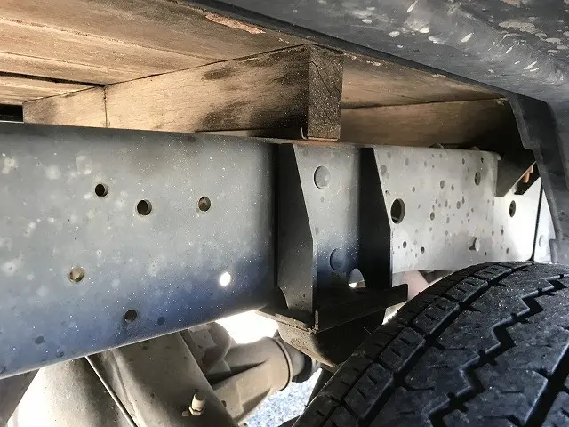 いすゞ エルフ KR-NHR69(2WD)の写真35