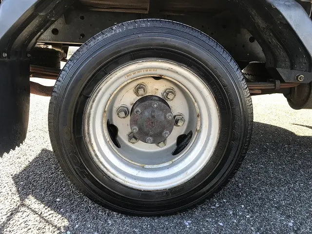 いすゞ エルフ KR-NHR69(2WD)の写真41