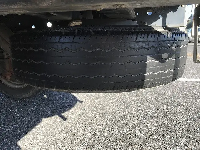 いすゞ エルフ KR-NHR69(2WD)の写真42