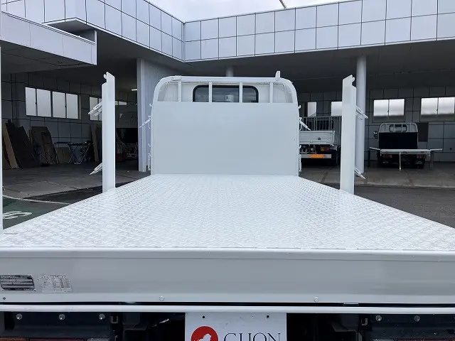 いすゞ エルフ BKG-NKR85A(2WD)の写真23