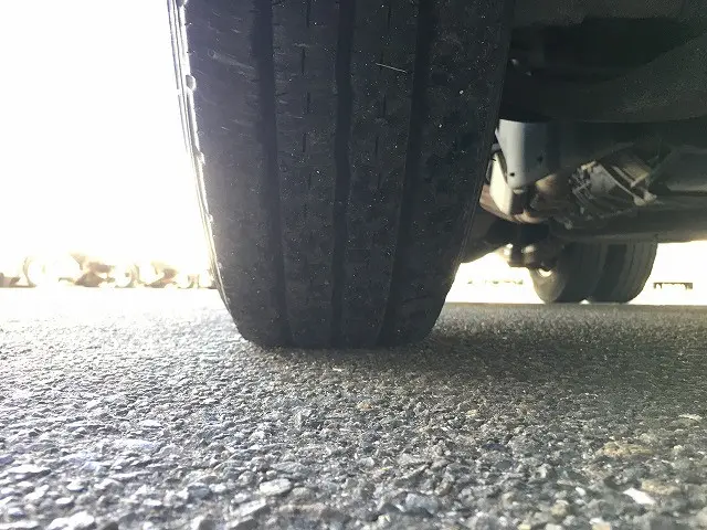 いすゞ エルフ BKG-NKR85A(2WD)の写真43