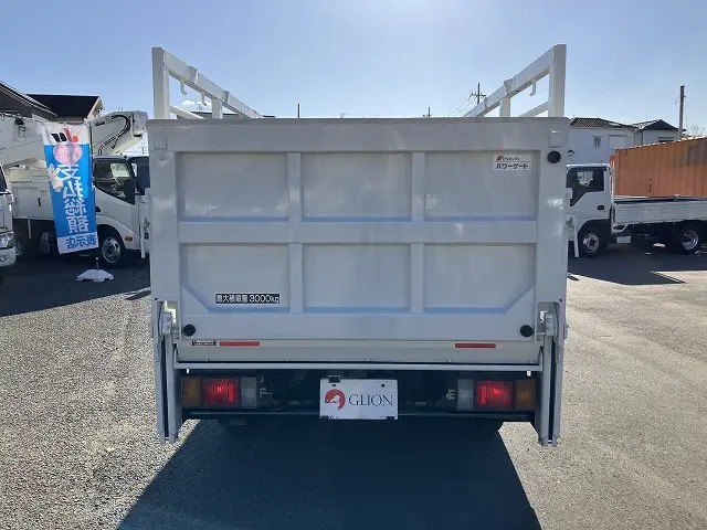 いすゞ フォワード TRG-NKR85A(2WD)の写真7