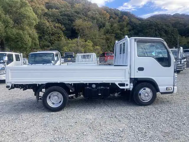 いすゞ エルフ TRG-NJR85A(2WD)の写真5