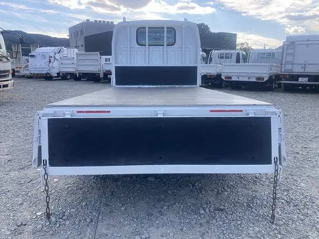 いすゞ エルフ TRG-NJR85A(2WD)の写真14