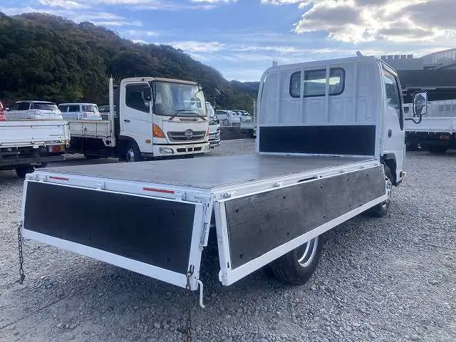 いすゞ エルフ TRG-NJR85A(2WD)の写真15