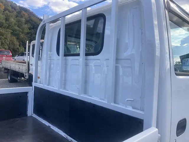 いすゞ エルフ TRG-NJR85A(2WD)の写真17