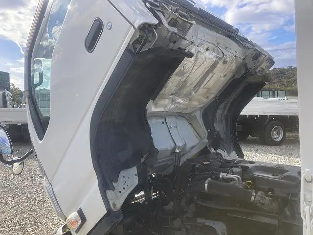 いすゞ エルフ TRG-NJR85A(2WD)の写真20