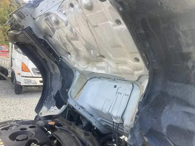 いすゞ エルフ TRG-NJR85A(2WD)の写真21