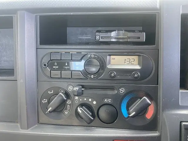 いすゞ エルフ TRG-NJR85A(2WD)の写真30