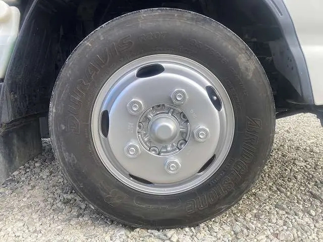 いすゞ エルフ TRG-NJR85A(2WD)の写真36