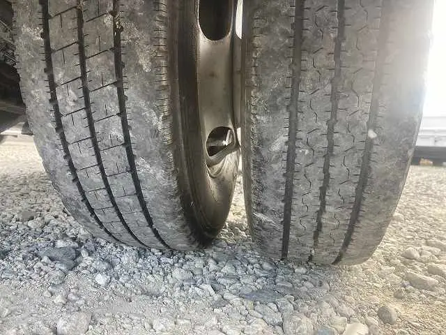 いすゞ エルフ TRG-NJR85A(2WD)の写真40