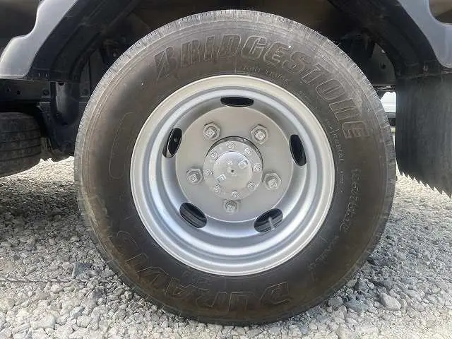 いすゞ エルフ TRG-NJR85A(2WD)の写真46