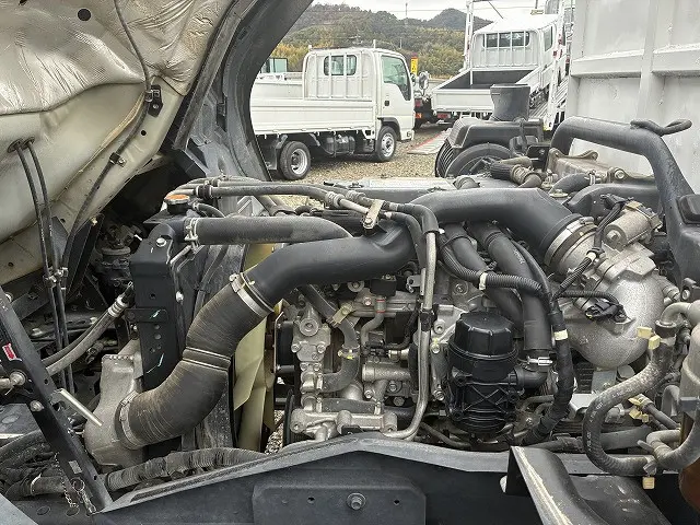 いすゞ フォワード TKG-FRR90S2(2WD)の写真23