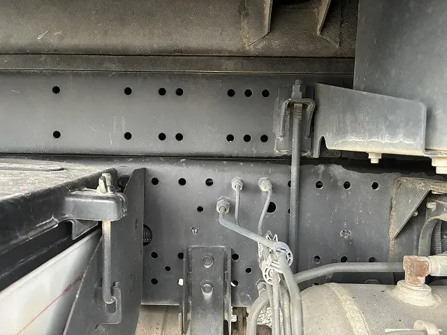 いすゞ フォワード TKG-FRR90S2(2WD)の写真40