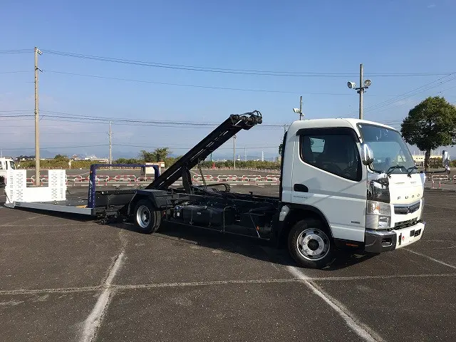 三菱 キャンター 2PG-FEB80(2WD)の写真3