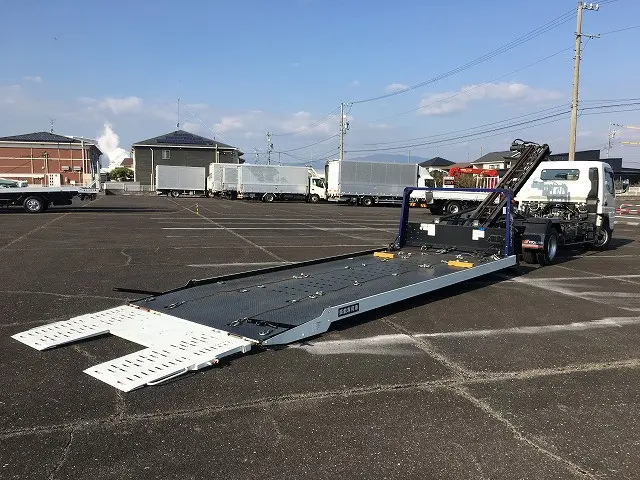 三菱 キャンター 2PG-FEB80(2WD)の写真8