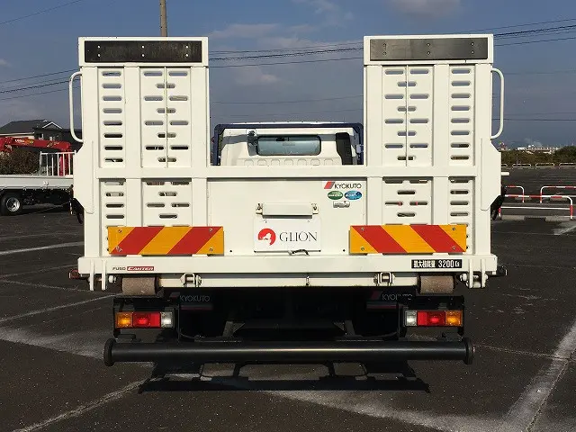 三菱 キャンター 2PG-FEB80(2WD)の写真14