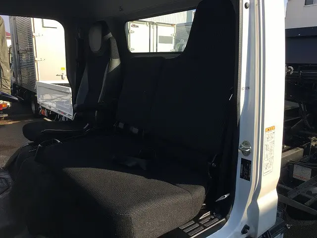 三菱 キャンター 2PG-FEB80(2WD)の写真37