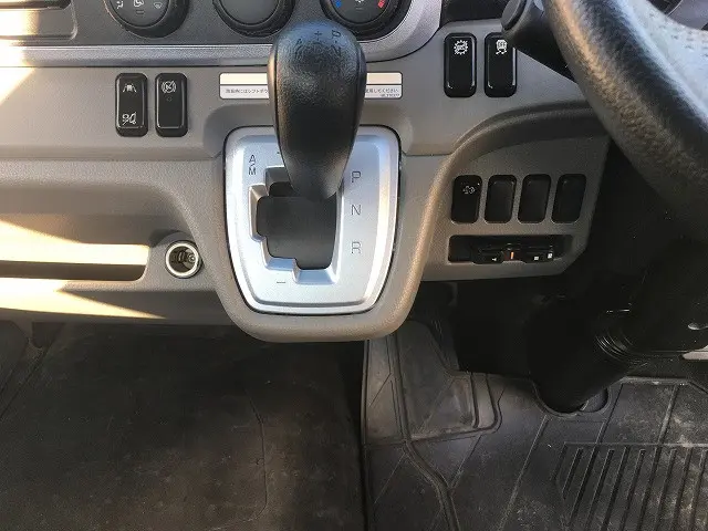 三菱 キャンター 2PG-FEB80(2WD)の写真45