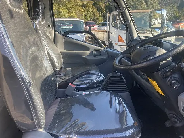 日野 デュトロ 2RG-XZU605M(2WD)の写真24