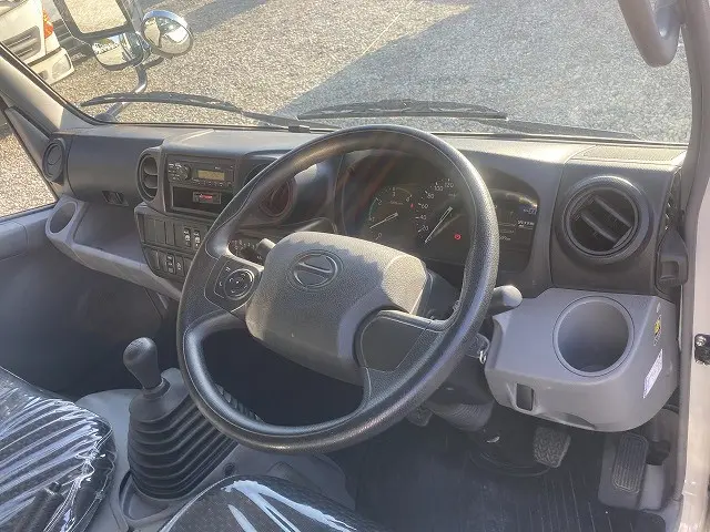 日野 デュトロ 2RG-XZU605M(2WD)の写真26
