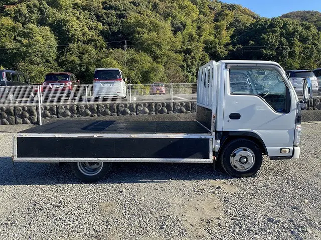 いすゞ エルフ TRG-NJR85A(2WD)の写真12