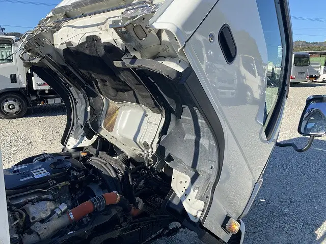 いすゞ エルフ TRG-NJR85A(2WD)の写真22