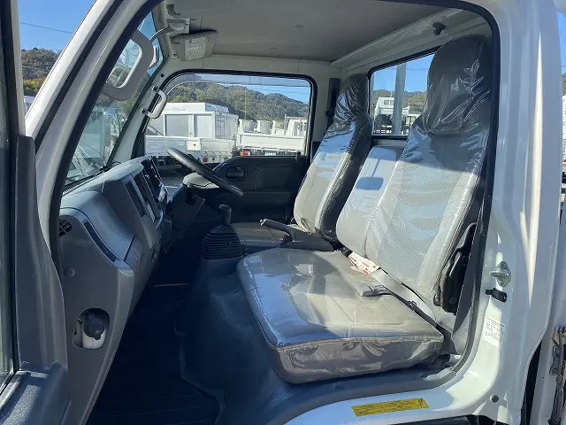 いすゞ エルフ TRG-NJR85A(2WD)の写真34