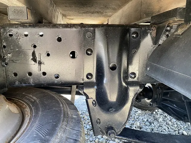 いすゞ エルフ TRG-NJR85A(2WD)の写真39