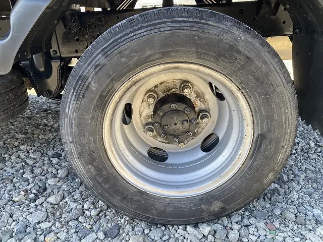 いすゞ エルフ TRG-NJR85A(2WD)の写真40