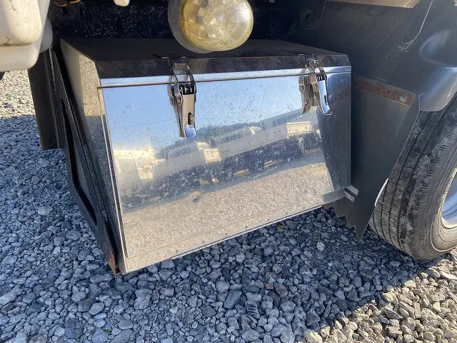 いすゞ エルフ TRG-NJR85A(2WD)の写真43