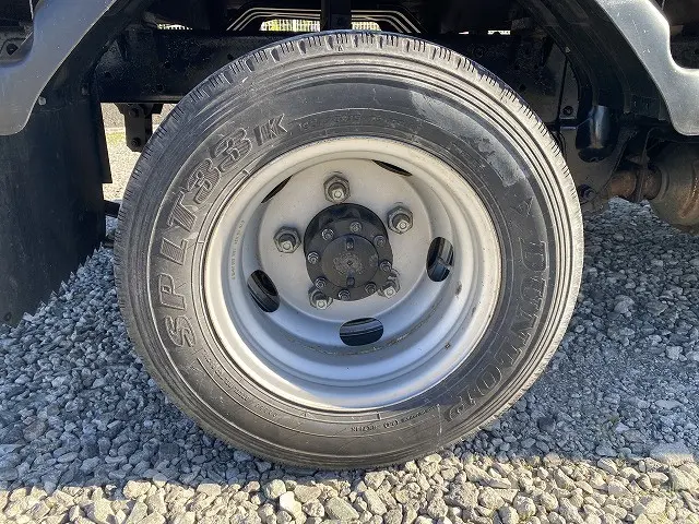 いすゞ エルフ TRG-NJR85A(2WD)の写真46