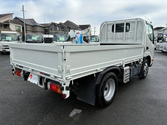 日野 デュトロ 2RG-XZU605M(2WD)の写真8