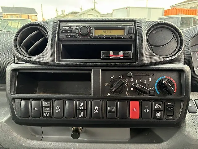 日野 デュトロ 2RG-XZU605M(2WD)の写真35