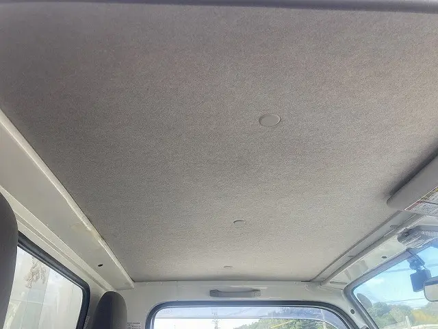 いすゞ エルフ 2RG-NJR88A(2WD)の写真27