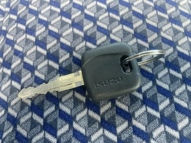 いすゞ エルフ 2RG-NJR88A(2WD)の写真29