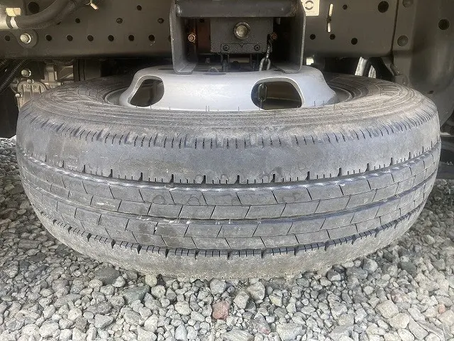 いすゞ エルフ 2RG-NJR88A(2WD)の写真43