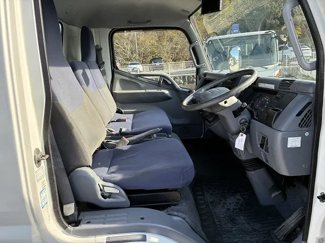 三菱 キャンター PDG-FE83DZ(2WD)の写真29