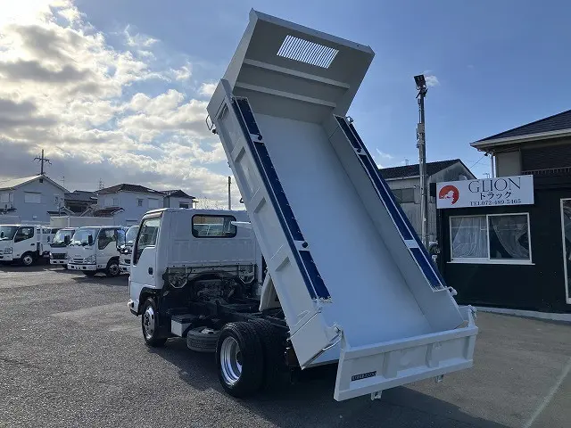 いすゞ エルフ TKG-NKR85AN(2WD)の写真6