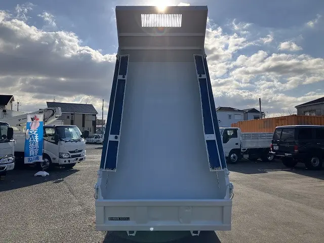 いすゞ エルフ TKG-NKR85AN(2WD)の写真7