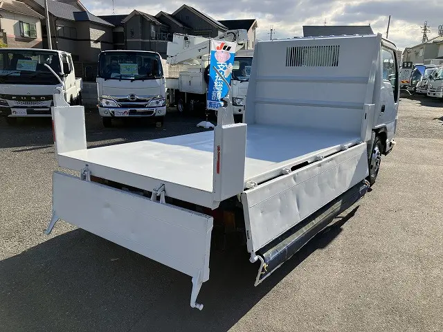 いすゞ エルフ TKG-NKR85AN(2WD)の写真15