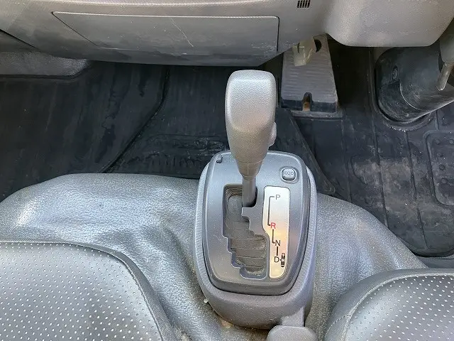 いすゞ エルフ TKG-NKR85AN(2WD)の写真44