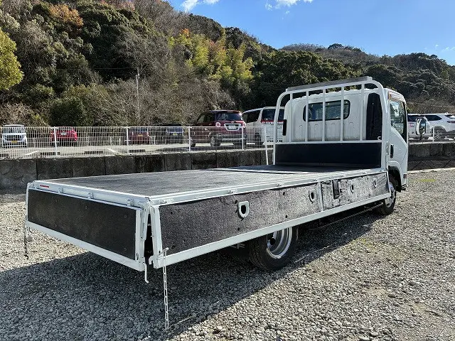 いすゞ エルフ TKG-NPR85AN(2WD)の写真15